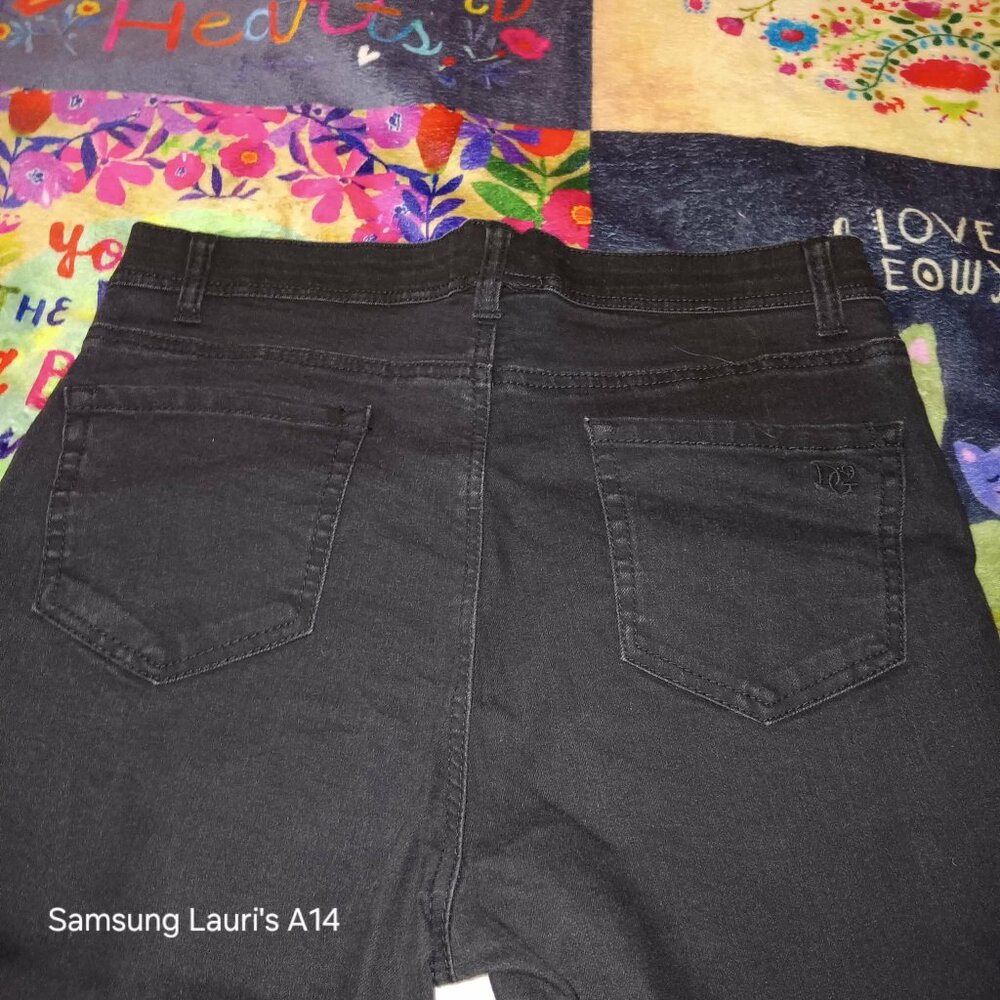 DG2 Pull On Black boot cut jeans Size Medium - Picture 3 of 5